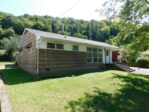 54 Richard Street, Harlan, KY 40831