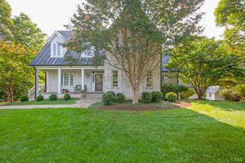 1807 Royal Oak Drive, Lynchburg, VA 24503