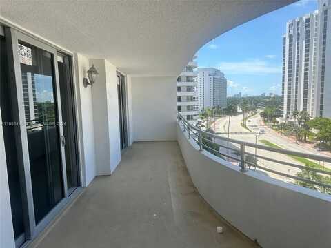 5555 Collins Ave, Miami Beach, FL 33140