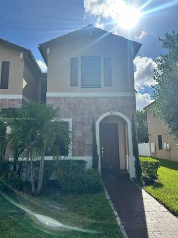 10711 W 32nd Ln, Hialeah, FL 33018