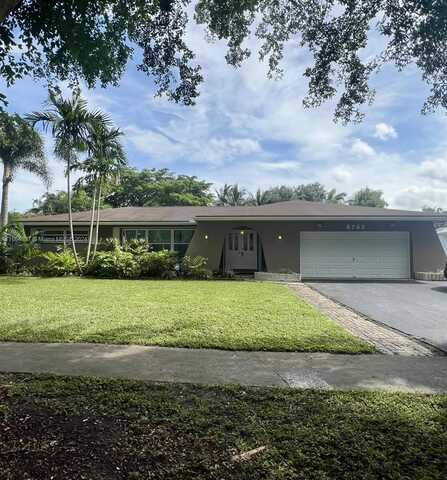 6760 SW 16th St, Plantation, FL 33317