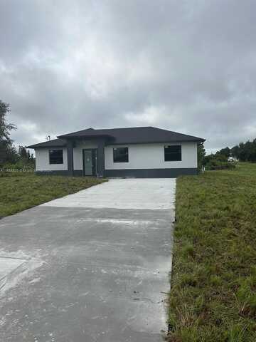 3017 58th st w, Lehigh Acres, FL 33971