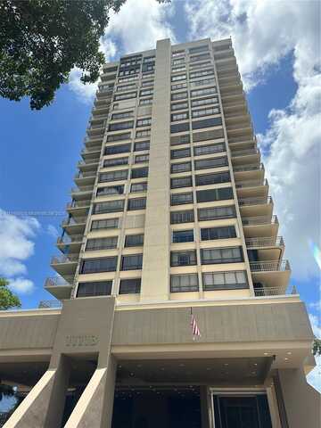 11113 Biscayne Blvd, Miami, FL 33181