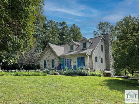 201 Harbour Lane, Stuart, VA 24171