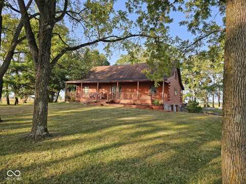 8343 N Rushville Road, Carthage, IN 46115