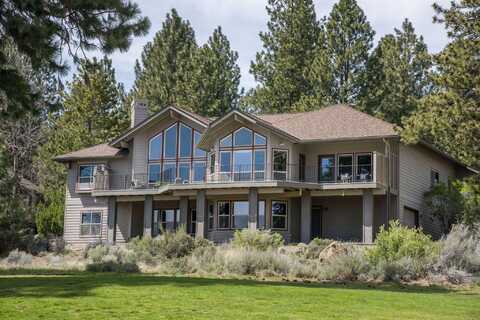 2916 NW Fairway Heights Drive, Bend, OR 97703