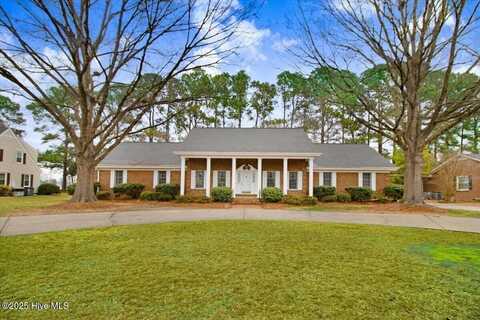 702 Hillcrest Drive, Mount Olive, NC 28365