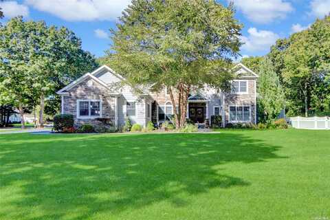 5 Phoenix Avenue, Port Jefferson Station, NY 11776