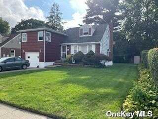 296 Lenox Avenue, Uniondale, NY 11553