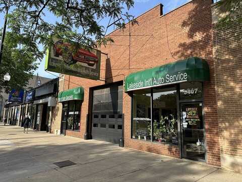 5405 N Broadway Street, Chicago, IL 60640