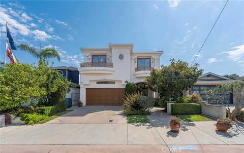 1300 Elm Avenue, Manhattan Beach, CA 90266