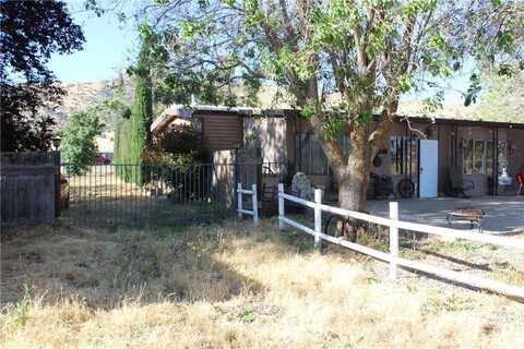 1250 Arabian Drive, Tehachapi, CA 93561