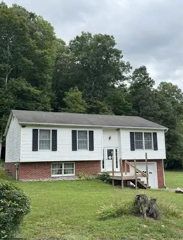 2390 Limestone Road, Parsons, WV 26287