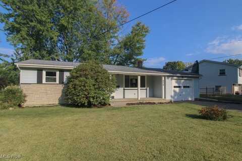 1782 Nova Lane, Youngstown, OH 44514