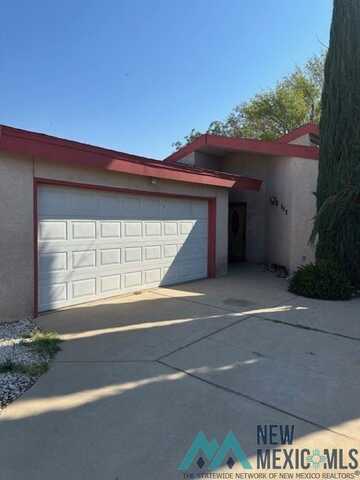 802 Colonial Court, Carlsbad, NM 88220