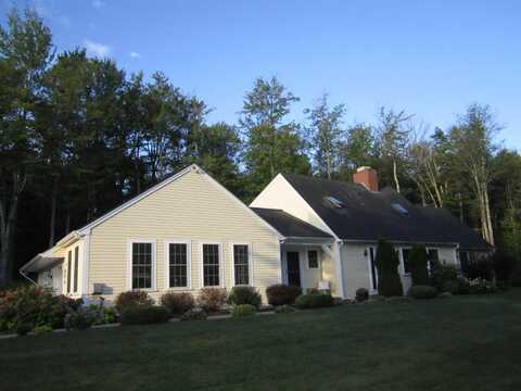 25 Northwood Lane, New London, NH 03257