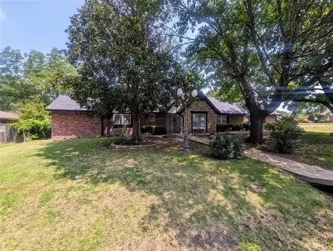 9755 E 13th Place, Tulsa, OK 74128