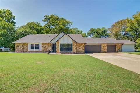 8104 S 43rd West Avenue, Tulsa, OK 74132