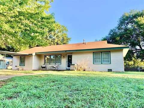 203 NE C Street, Stigler, OK 74462