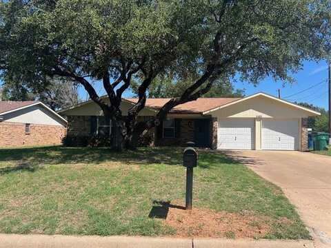 1503 Green Street, Graham, TX 76450