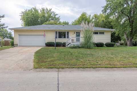 1415 Jasper St, Onawa, IA 51040