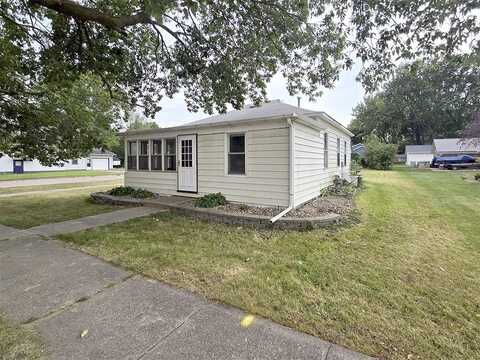 222 Delaware Ave SW, Orange City, IA 51041