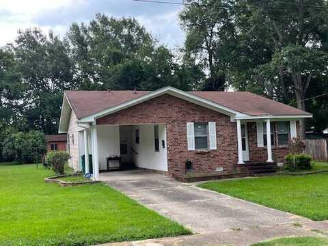 906 Lillian Street, Tallulah, LA 71282