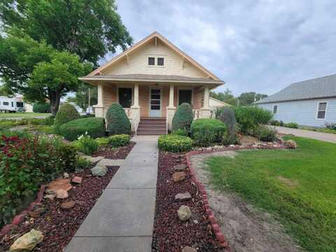 534 W New Hampshire St, Osborne, KS 67473