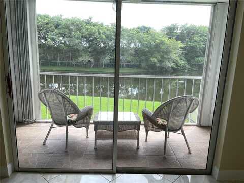 5936 Morningstar Cir, Delray Beach, FL 33484