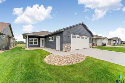 8816 W Windmill Ridge St, Sioux Falls, SD 57106