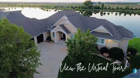 8904 W Lakeside Dr, Sioux Falls, SD 57107