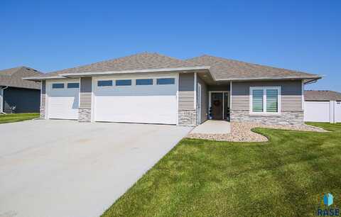 410 E 8th St, Tea, SD 57064