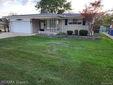 31011 MOCERI Circle, Warren, MI 48088