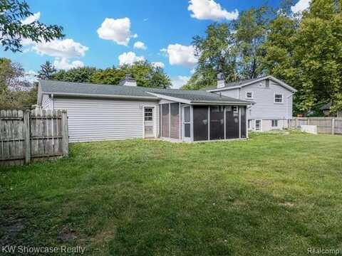 1315 CENTER Drive, Mount Pleasant, MI 48858