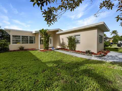 2714 Plunkett Street, Hollywood, FL 33020