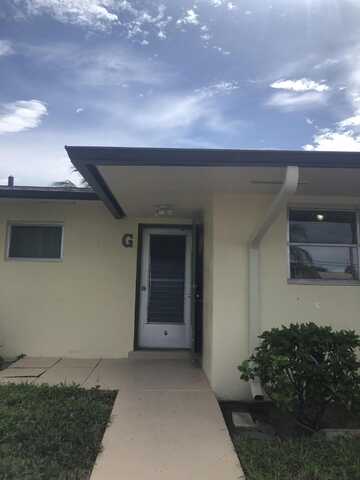 2915 Crosley Drive W, West Palm Beach, FL 33415