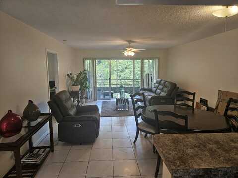 8351 Sands Point Boulevard 308a Boulevard, Tamarac, FL 33321