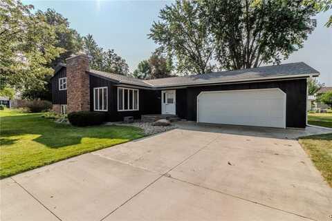 649 Circle Pines Court, Paynesville, MN 56362