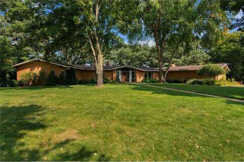 1430 Canterbury Place SE, Owatonna, MN 55060