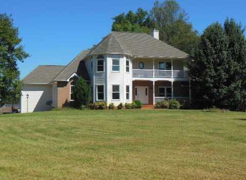 10 Wilkerson RD, Wirtz, VA 24184