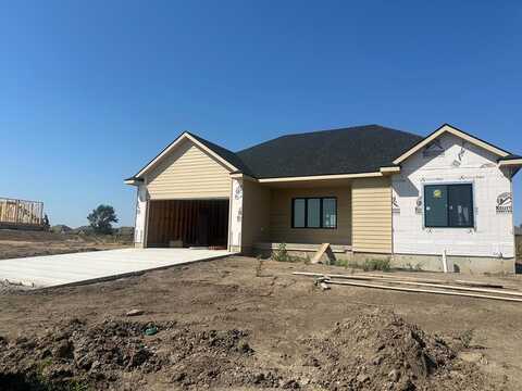 2224 Huntwood Drive, Salina, KS 67401