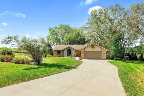 2875 Golden Circle, Stoughton, WI 53589