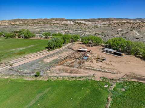 50 Private Drive 1706 C, Abiquiu, NM 87510