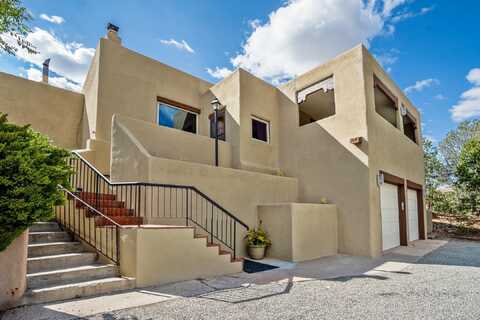 368 CALLE COLINA, Santa Fe, NM 87501