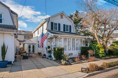 26 N Martindale Ave, Ventnor City, NJ 08406