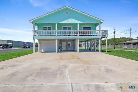 2518 W Maple Street, Port o Connor, TX 77982