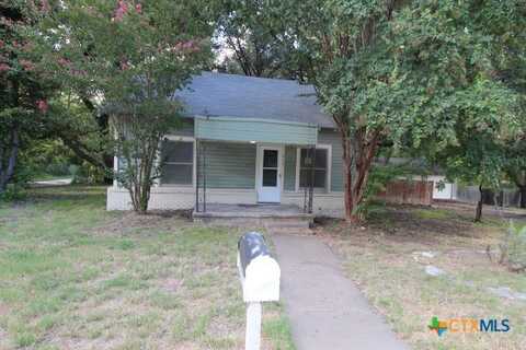 212 S Stidham Street, Hamilton, TX 76531