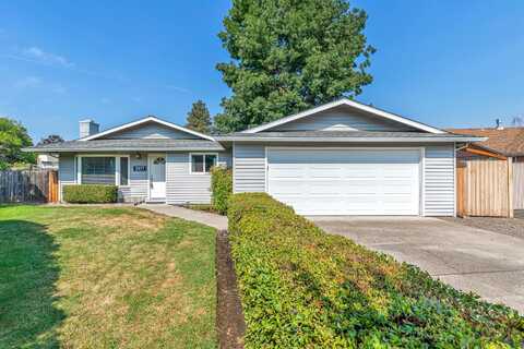 2577 Lausanne Circle, Medford, OR 97504