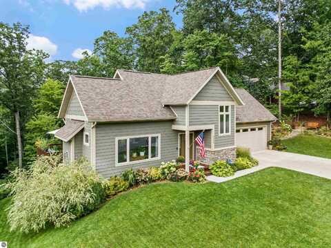 3119 Holiday Village Road, Traverse City, MI 49686