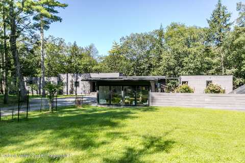 70 Raybrook Drive, Woodstock, NY 12498